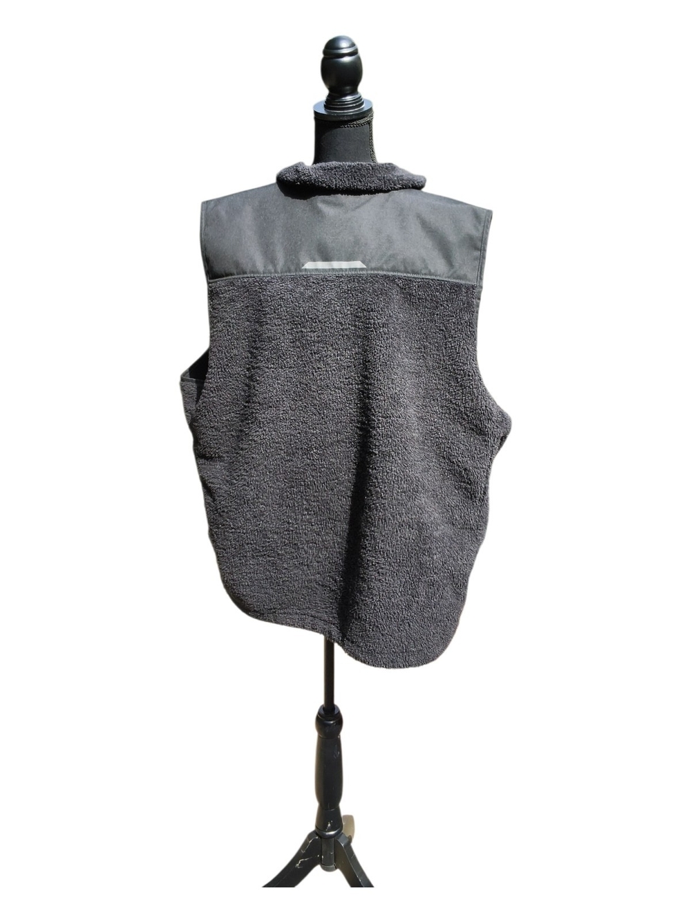 Carhartt Men’s Black Sherpa Fleece Vest with Nylon Chest Panel - Picture 2 of 5